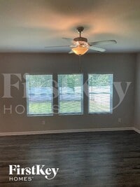 Building Photo - 9624 Hamel St