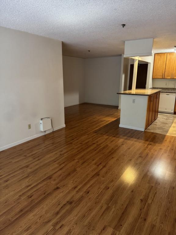 Building Photo - 555 Pierce St