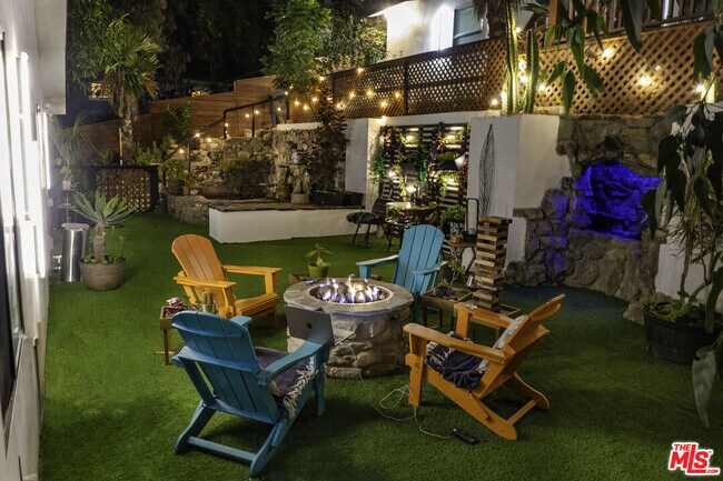 Building Photo - 1933 Lemoyne St