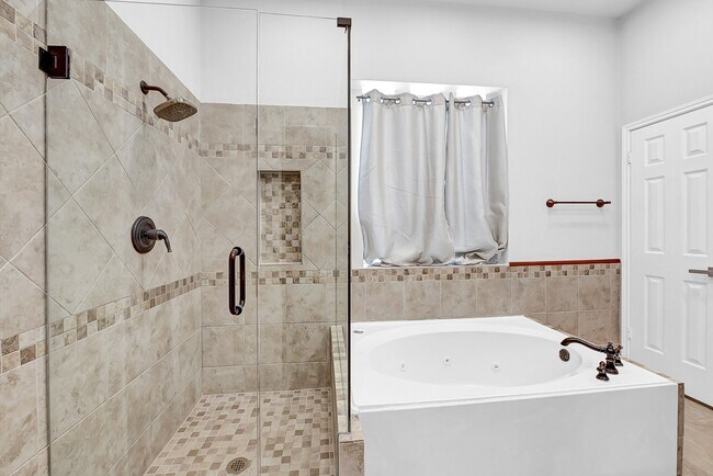 Building Photo - 8307 Summer Reef Dr