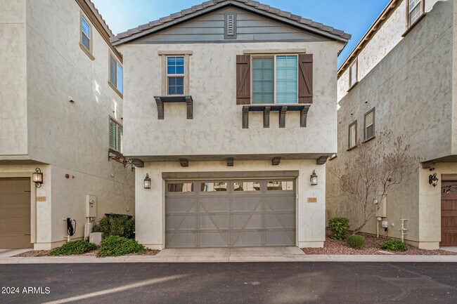 Building Photo - 2658 S Harmony Ave