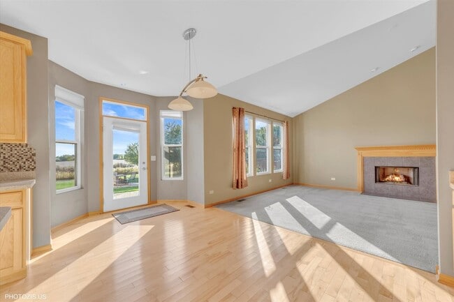 Building Photo - 24525 Champion Dr