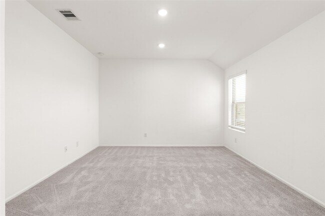 Building Photo - 2039 Barrett Gables Dr