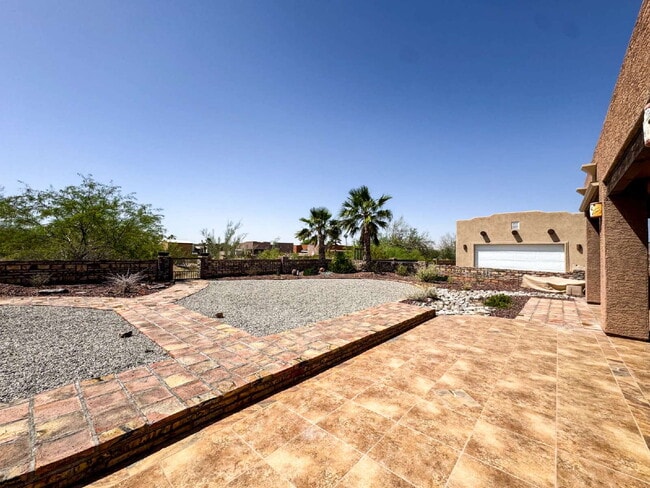 Building Photo - “Well Maintained 2-Bedroom, 2-Bathroom Home in Foothills”