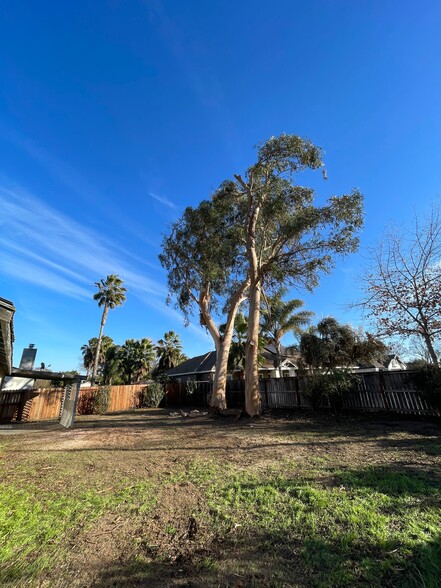 Building Photo - 1578 Corgiat Dr