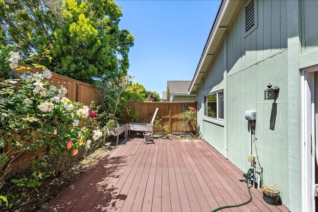 Building Photo - 229 Brighton Ct