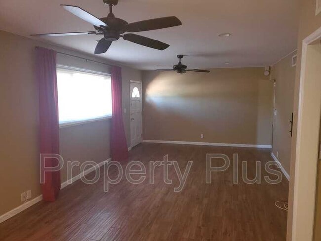 Building Photo - 5332 N 82nd St