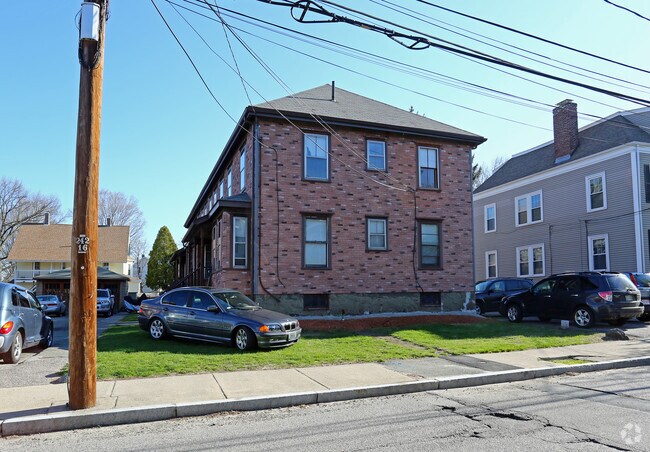 Primary Photo - 1-7 Robbins Pl
