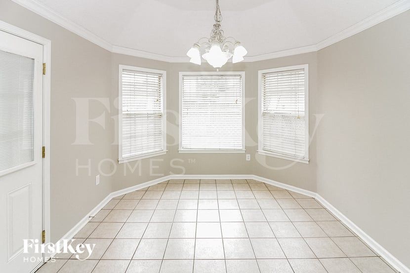 Building Photo - 8788 Overcup Oaks Dr