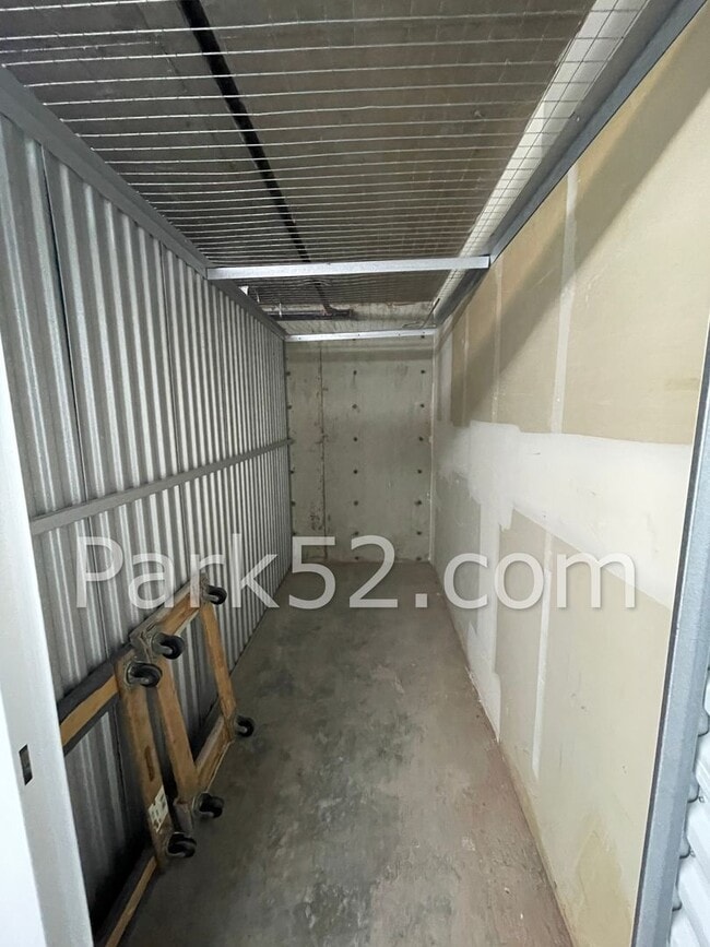 Building Photo - $250 Discount!! 1 Bedroom Condo in Downtow...