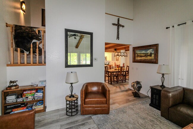 Building Photo - 43063 Goldmine Woods Ln