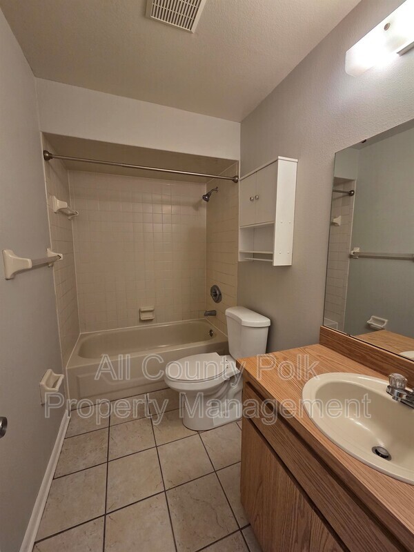 Building Photo - 4938 Malibu Ct