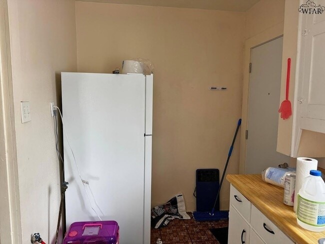 Building Photo - 2003 Wilson Ave