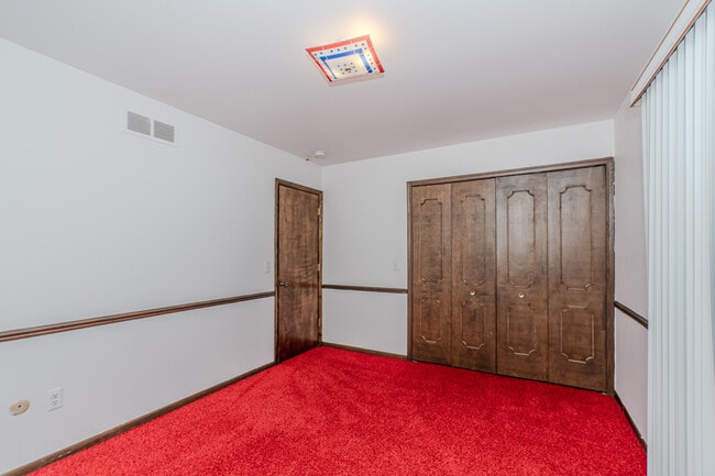 Building Photo - 22745 Wrexford Dr