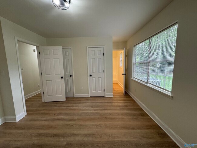 Building Photo - 14018 Armond Dr