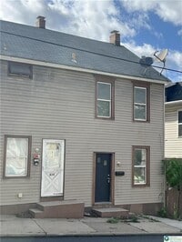 Building Photo - 832 Wyandotte St