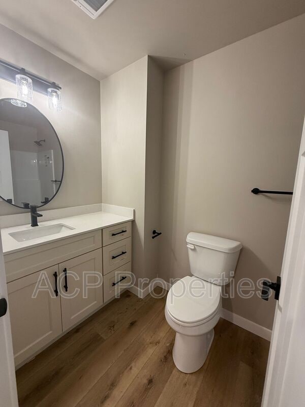 Building Photo - 2205 DeJong Dr