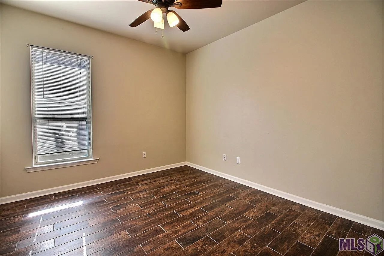 Building Photo - 11389 Ashwood Ct