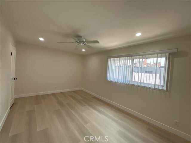 Building Photo - 2641 Santa Ana Ave