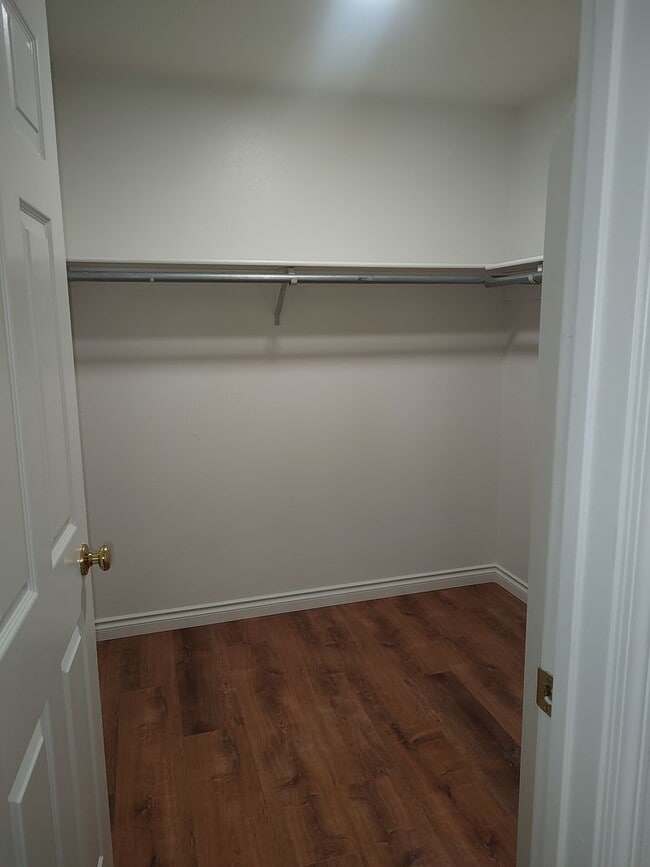 Building Photo - 1439 Terrace Dr