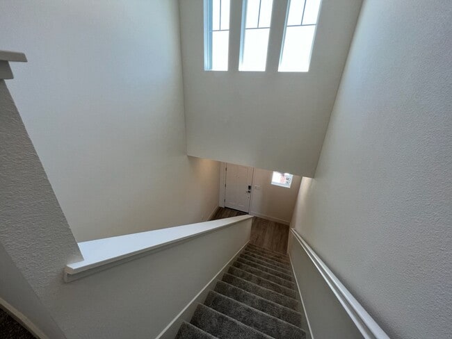 Building Photo - Newer Construction Home located in desirab...