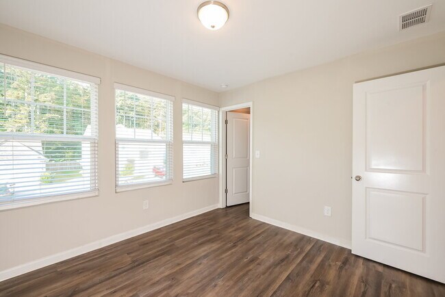 Building Photo - 4314 Georgia Cir