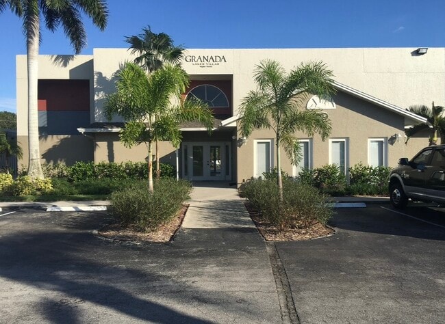 Building Photo - 177 Santa Clara Dr
