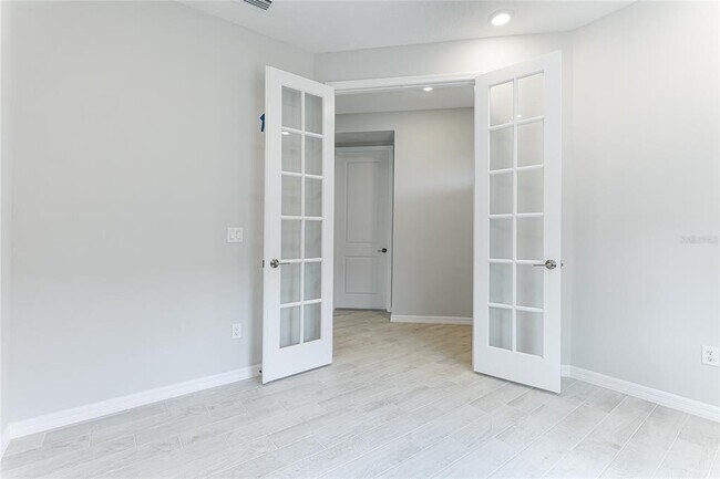 Building Photo - 8440 Skye Rnch Blvd