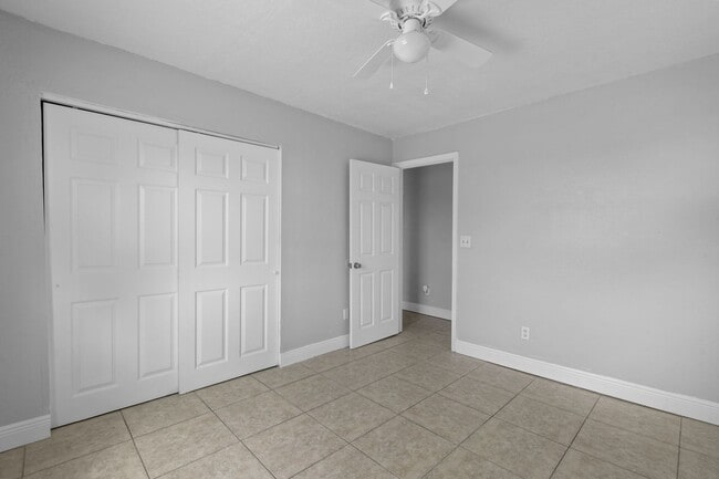 Building Photo - 3721 Henry Ave