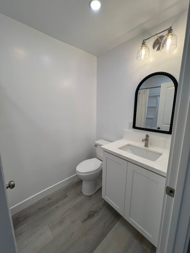 Building Photo - West 76th