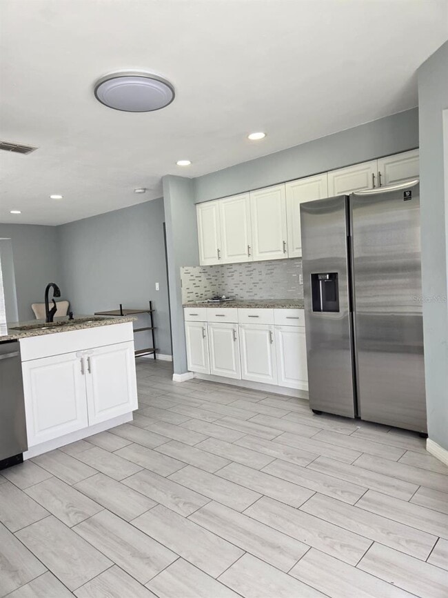 Building Photo - 410 Otter Creek Dr