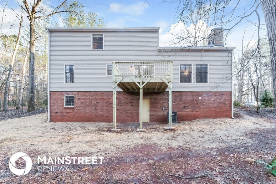 Building Photo - 325 Derby Dr
