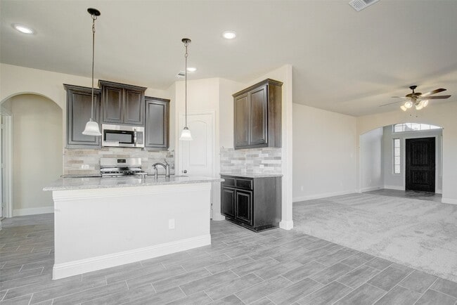 Building Photo - 7819 Cypress Dr