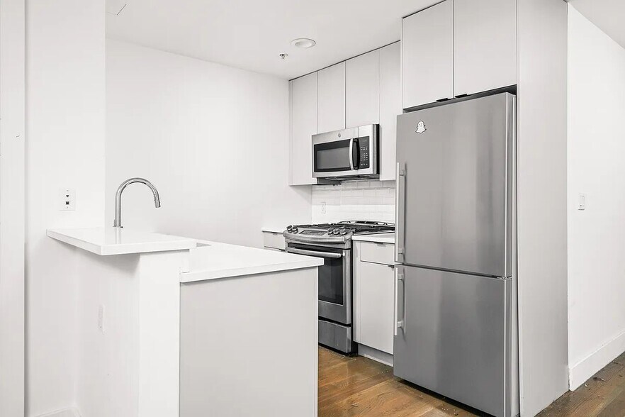 Building Photo - 155 Attorney St