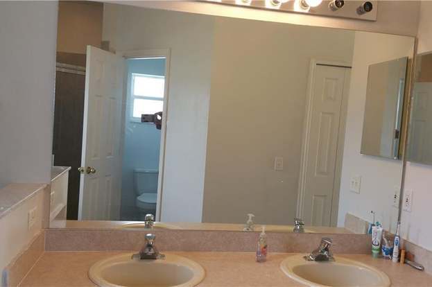 Building Photo - 407 Acacia Tree Way