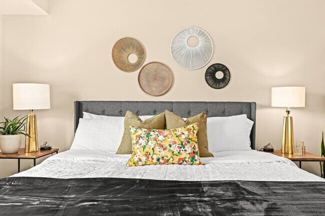 Building Photo - 18340 Mesle St