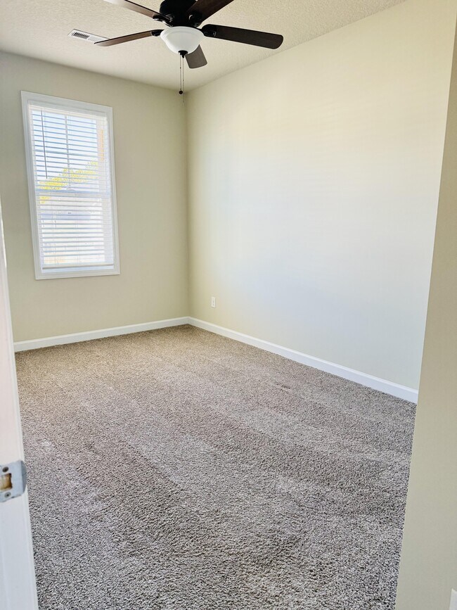 Building Photo - 374 Frisco Wy