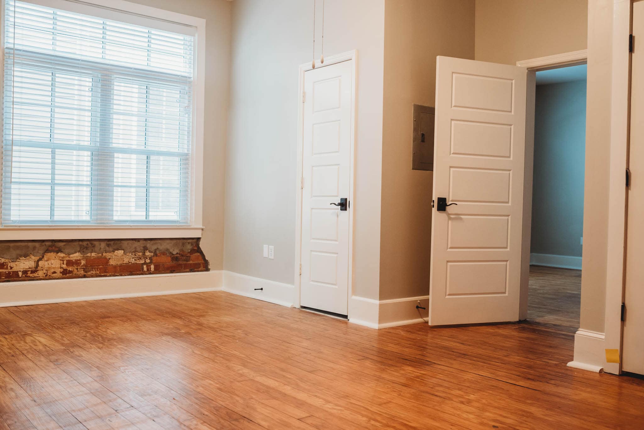 Bedroom - 529 E Washington St