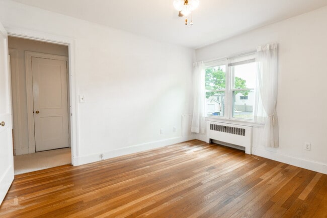Building Photo - Charming 3BR South Portland Single-Family Home | Sunroom, Garage, Basement Storage & Spacious Yard