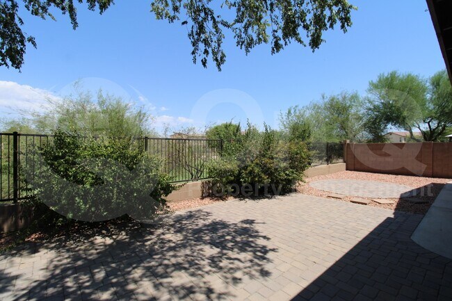 Building Photo - 5406 W Ian Dr