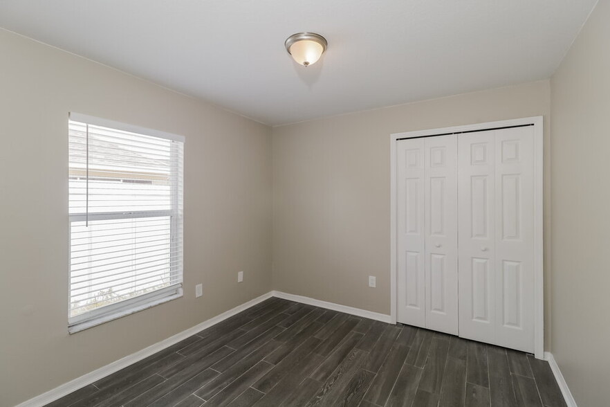 Building Photo - 29429 Birds Eye Dr