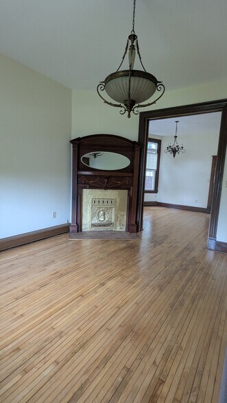 Building Photo - 808 Iglehart Ave
