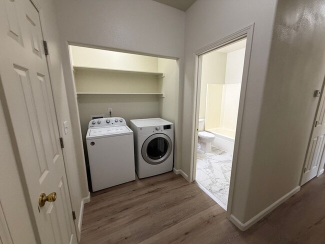 Building Photo - 5910 Sapphire Ridge Ct