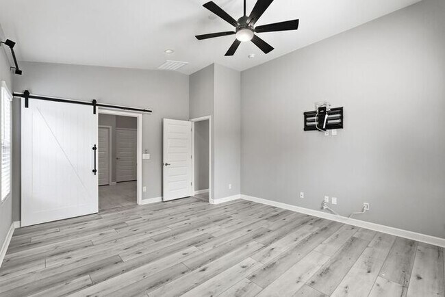 Building Photo - 9684 N Texas Ebony Ln