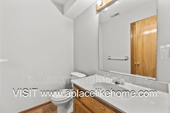 Building Photo - 1225 E Butterfield Pl