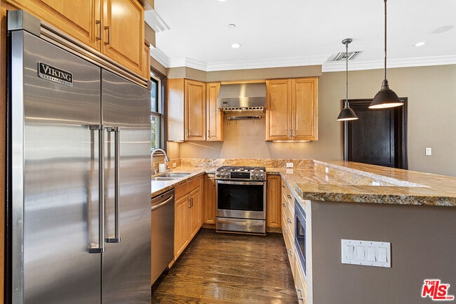 Building Photo - 4182 Irving Pl