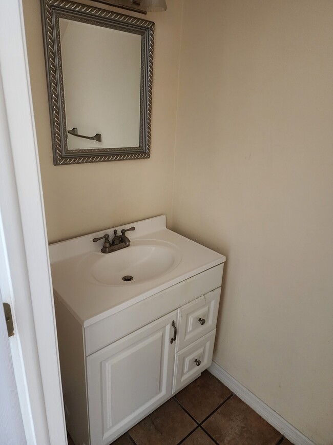 Half bathroom - 2751 S Pines Dr