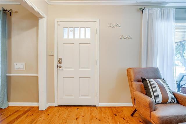 Building Photo - 1505 N Riverside Dr