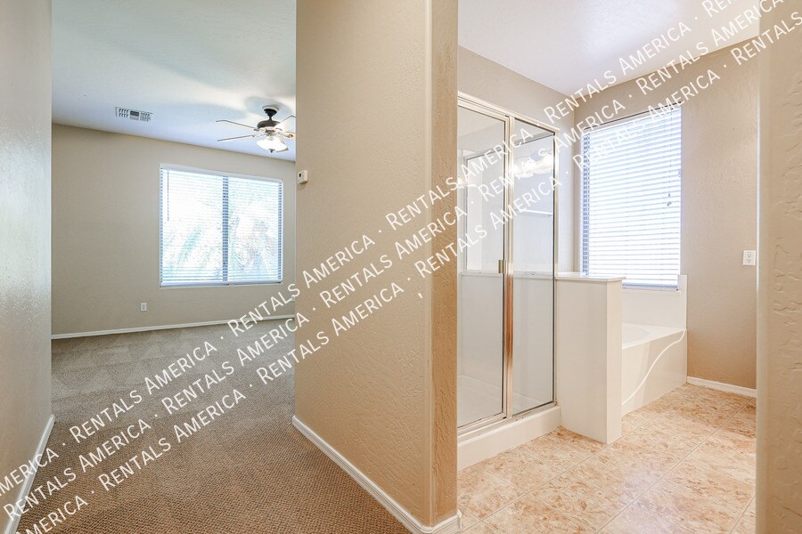 Building Photo - 6974 S Scott Dr