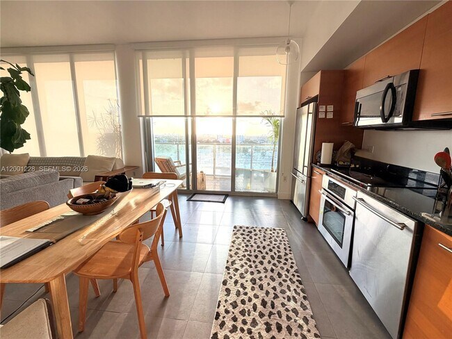 Building Photo - 3470 E Coast Ave